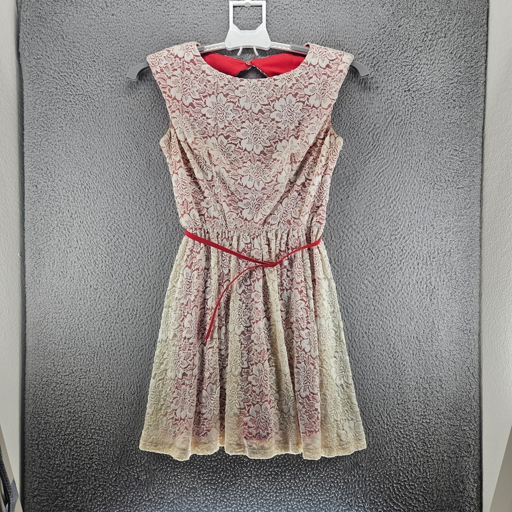 Maggy London Dress Size 8 Lace Overlay Cut out Back Lined Red w Belt Cream